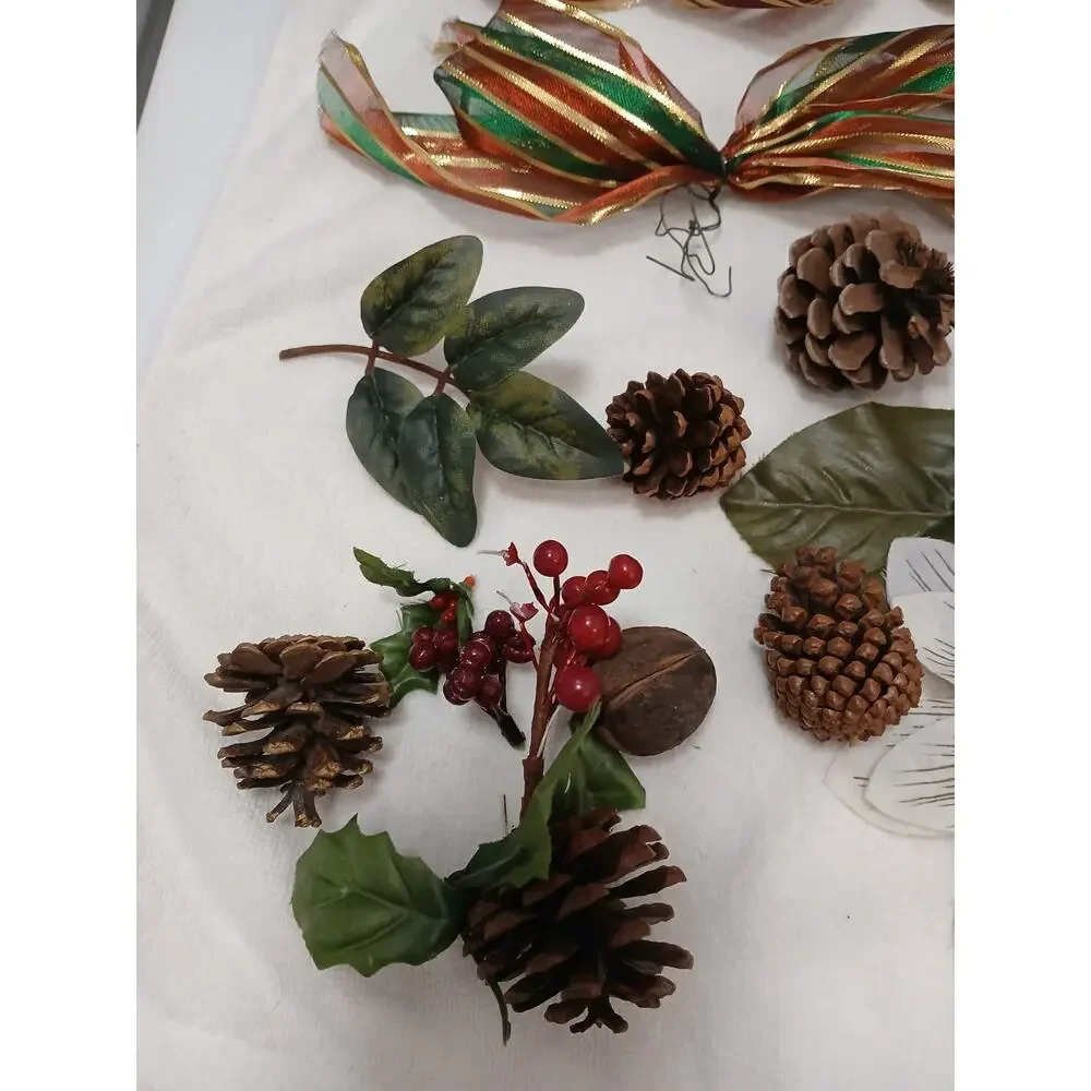 VNTG Christmas Decor Accessories Rose Pine cones Ribbons‎ Candycane Candles Nuts